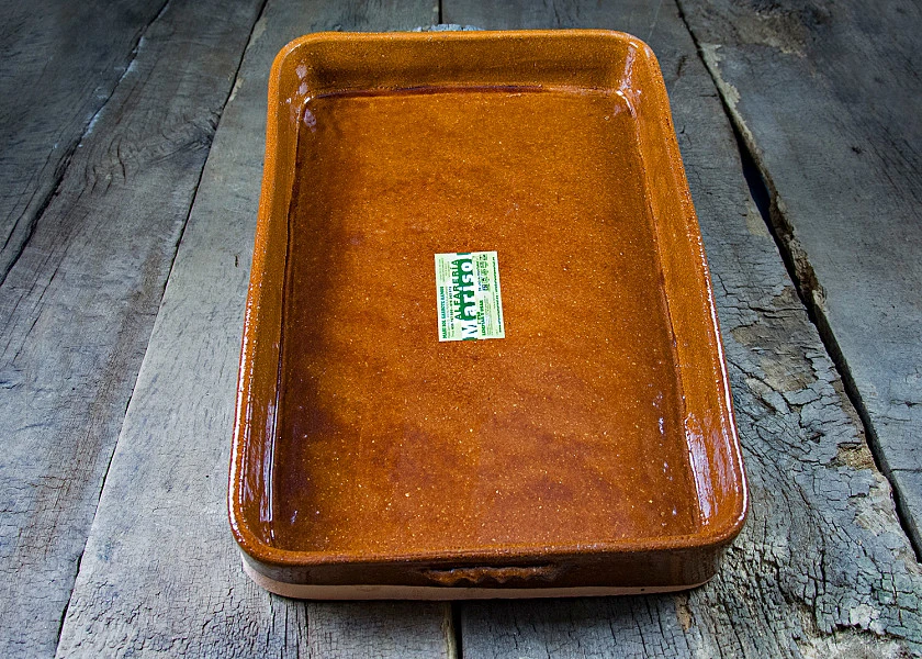 Asador de barro rectangular