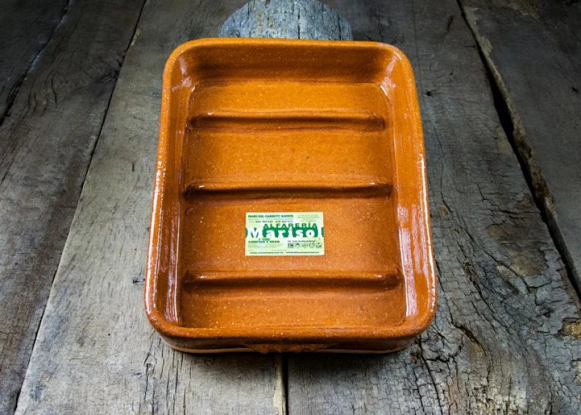 Asador de barro rectangular especial para asar cochinillos Asador de barro rectangular especial para asar cochinillos