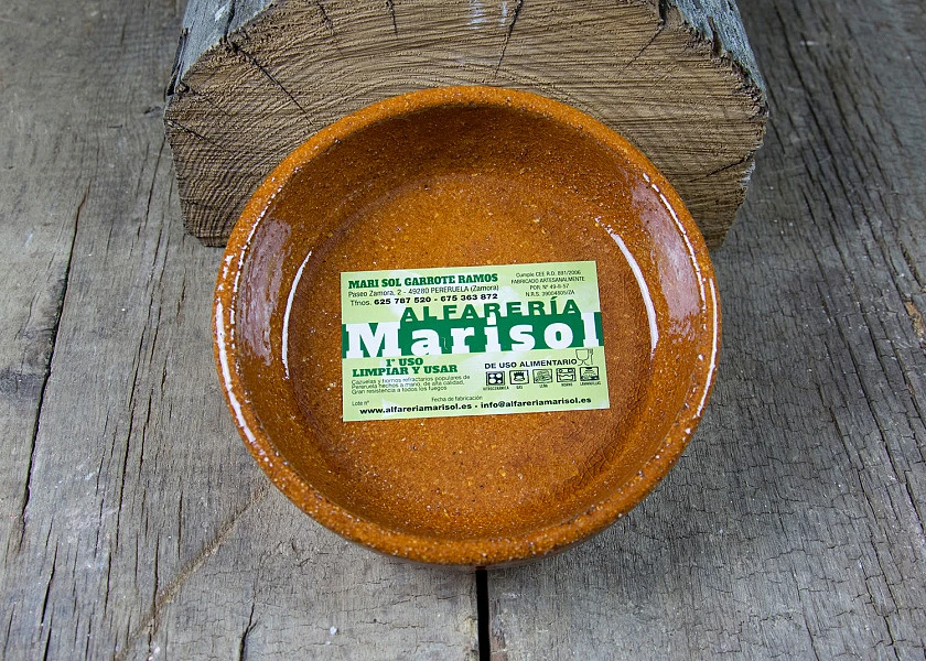 Cazuela de barro de ración