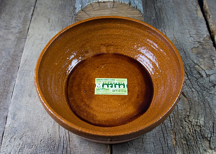 High Round-shaped clay pot