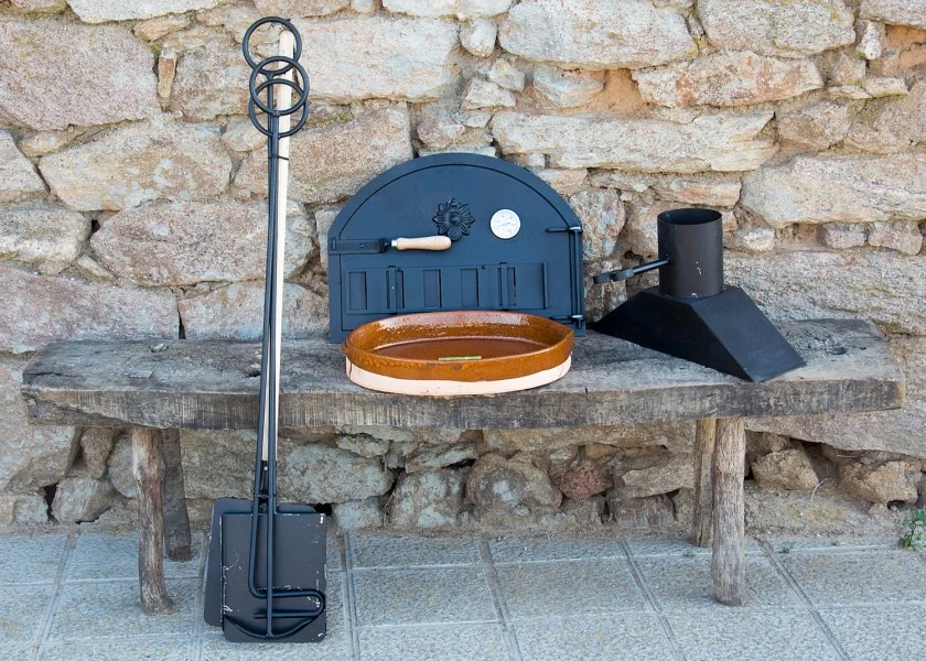 Lote de accesorios y asador