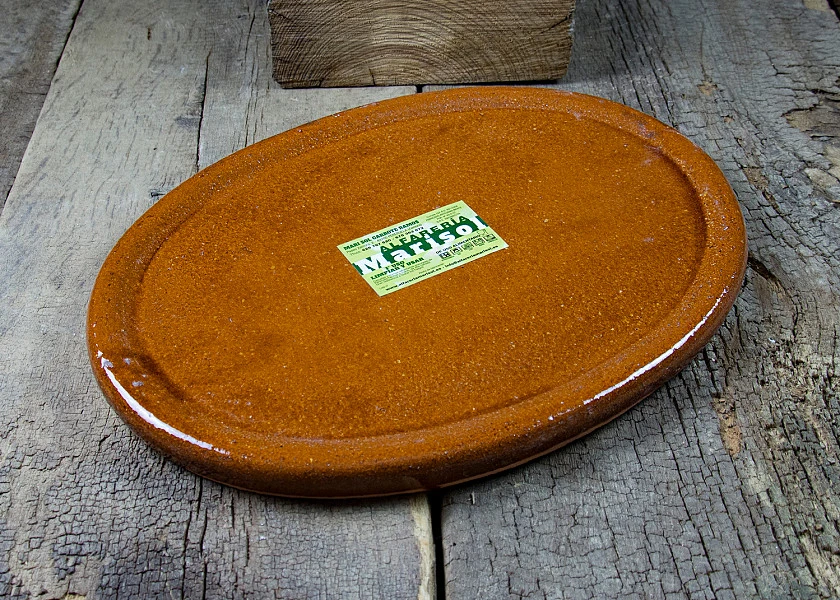Oval-shaped clay dish special por Stone-grilled meat