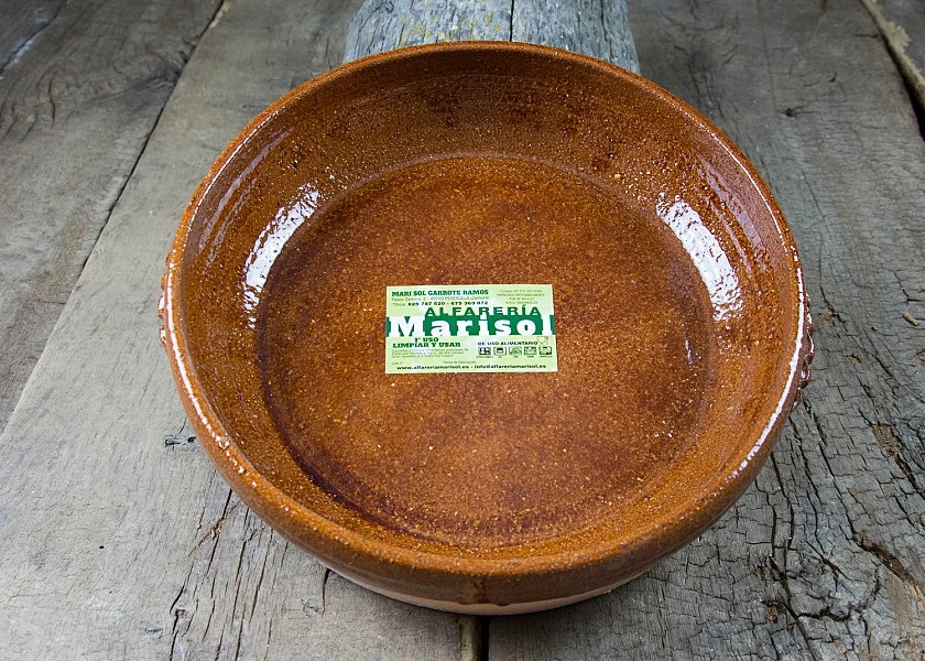 Paellera de barro