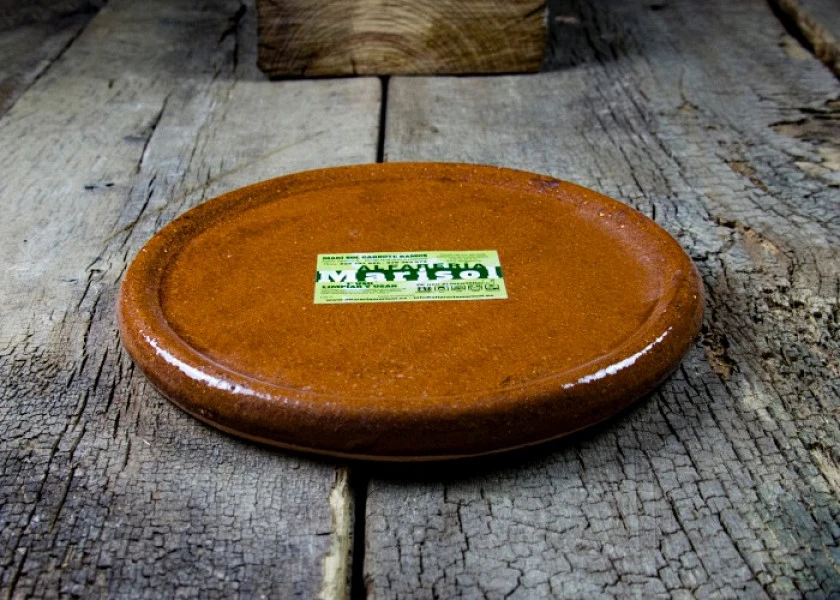 Plato de barro redondo especial para carnes a la piedra