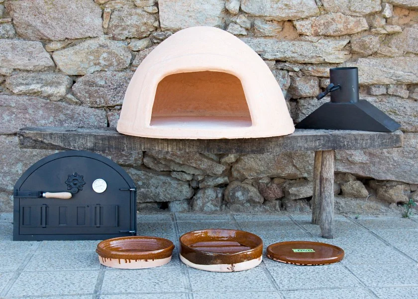 Set of oven, accessories, roaster, paella pot and dish Set of oven, accessories, roaster, paella pot and dish